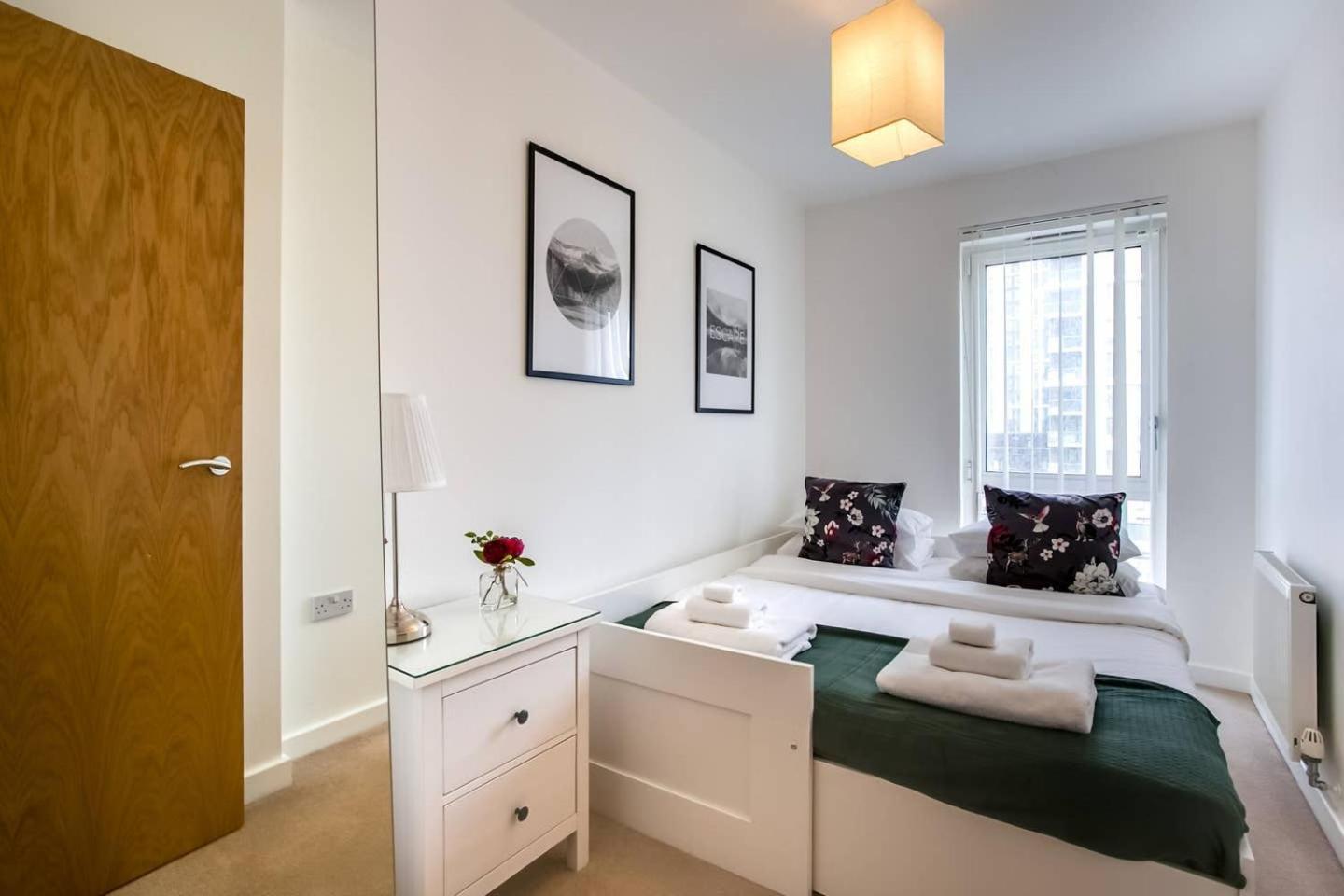 Guestready - Comfort By The Thames, W/ Balcony ロンドン エクステリア 写真
